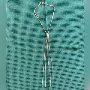 Silver dangle necklace with mother of pearl stone